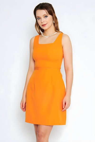 Turuncu Mini Kare Yaka Geniş Askılı Abiye Elbise