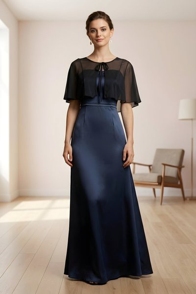 Siyah Pelerin Tül Bağlama Detaylı Bluz