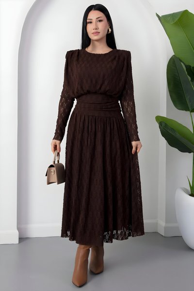 Kahverengi Dantel Uzun Bisiklet Yaka Bel Detaylı Elbise