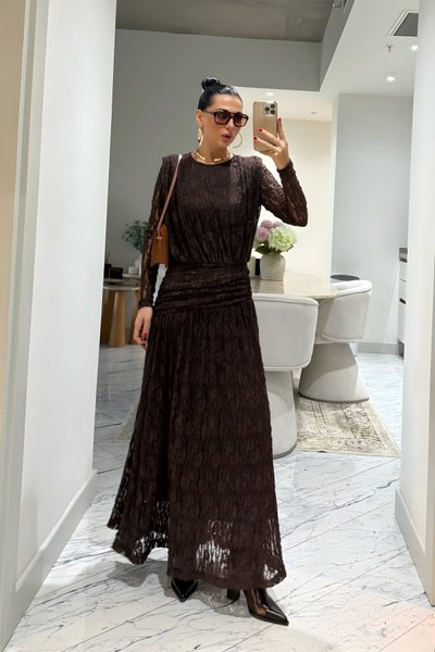 Kahverengi Uzun Dantel Güpürlü Elbise