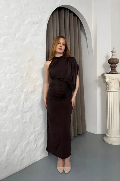 Kahverengi Uzun Tek Omuzlu Drape Detaylı Abiye Elbise