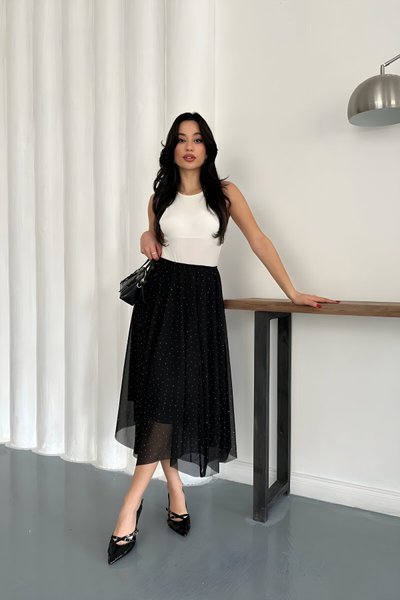 Siyah Midi Asimetrik Kesim Taşlı Astarlı Tül Etek
