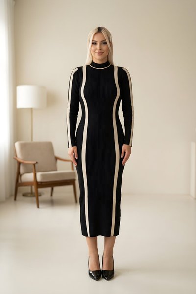 Siyah Uzun Dik Yaka Garnili Elbise