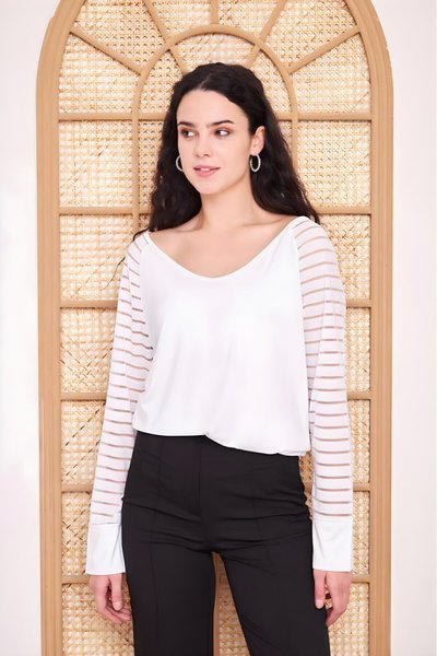 Beyaz Salaş Tek Omuz Tül Şerit Detaylı Bluz