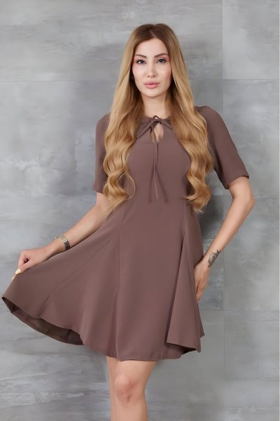 Kahverengi Vizon Mini Volanlı Kısa Kollu Elbise
