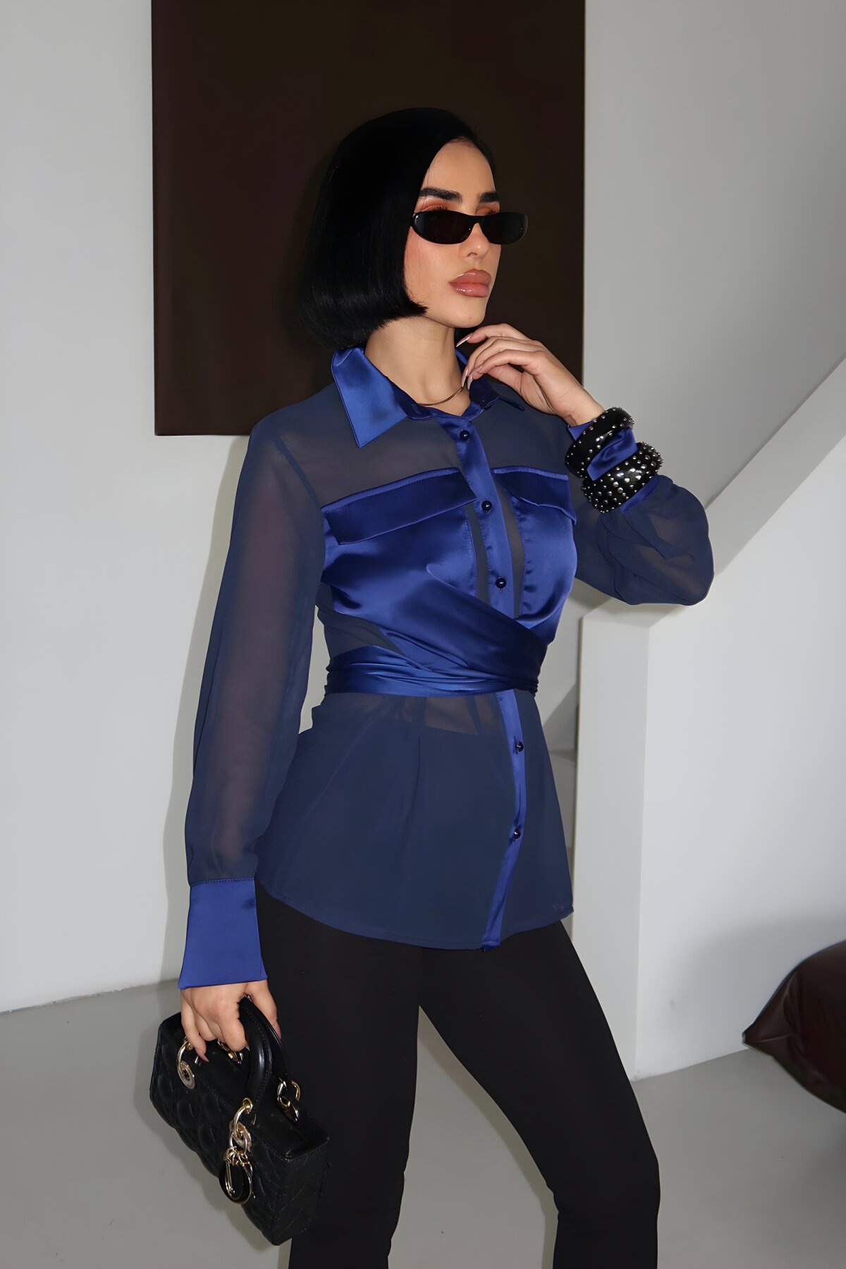 Lacivert Kuşaklı Göğüs Detaylı Tül Gömlek - VİSKALİ