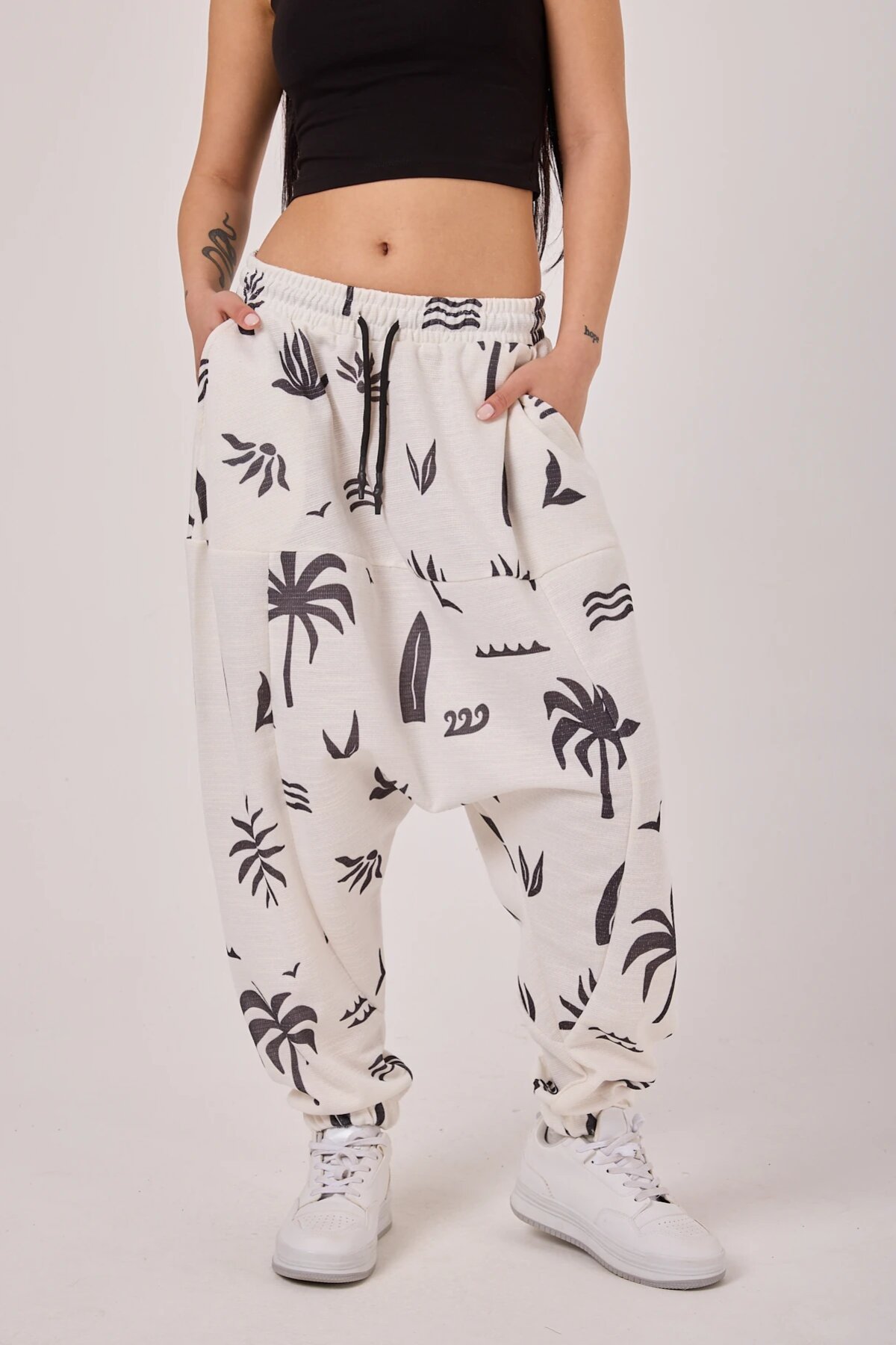 Sporty Printed Harem Pants - White - MEXICO SUPERBLUE