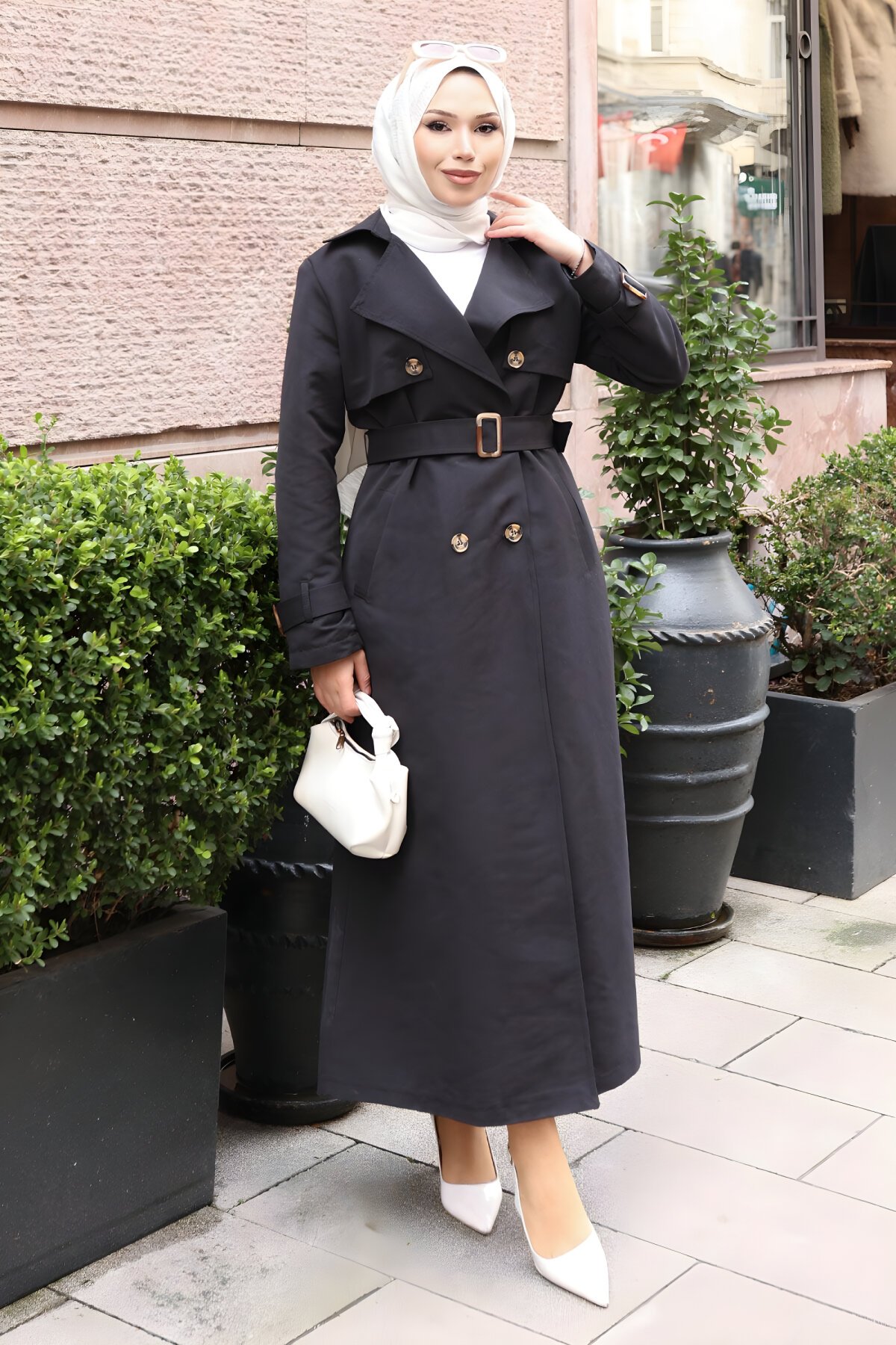 Buttoned Belted Trench Coat - Black - Modamihram