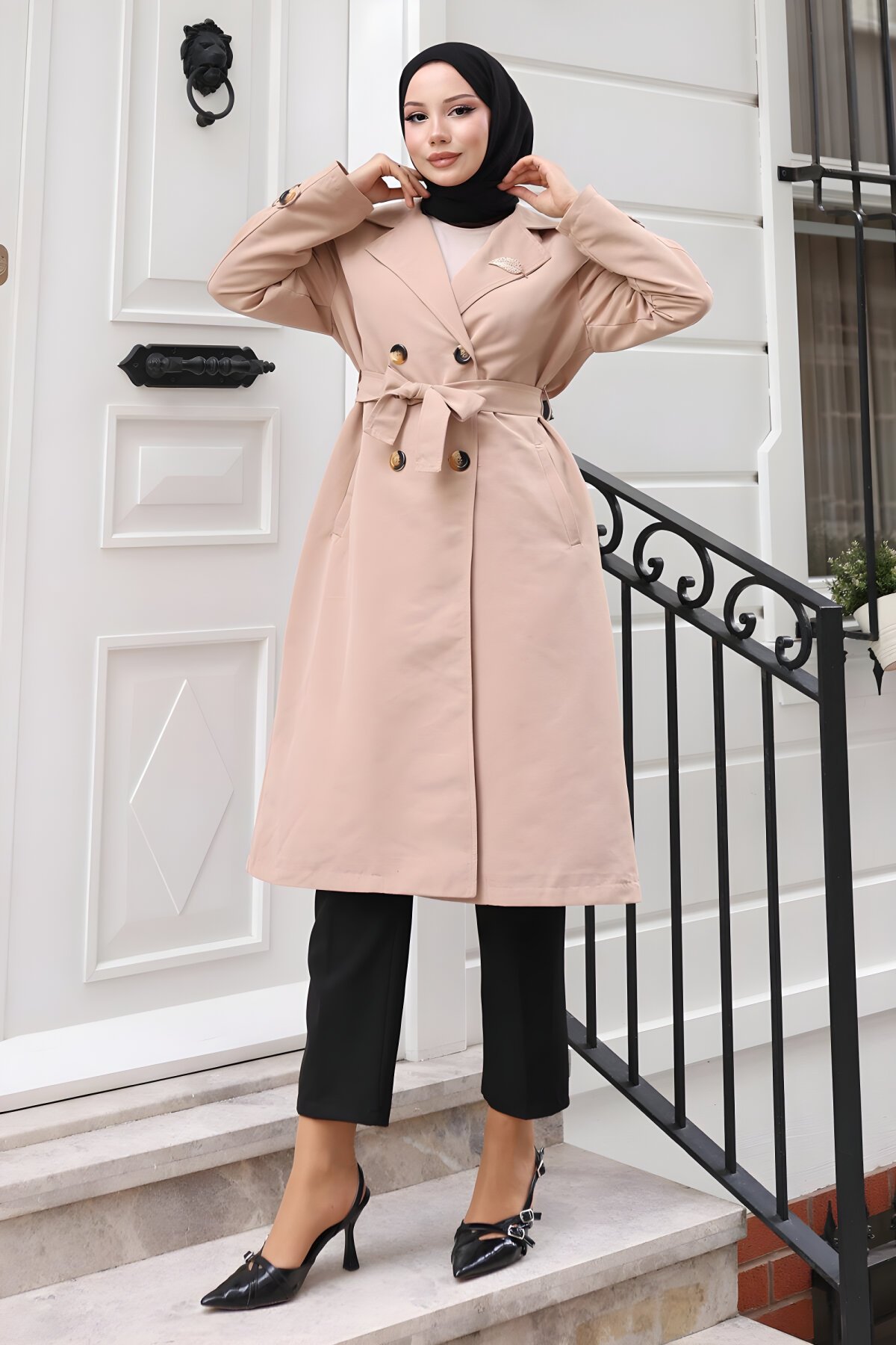 Buttoned Brooch Detail Trench Coat - Mink - Modamihram