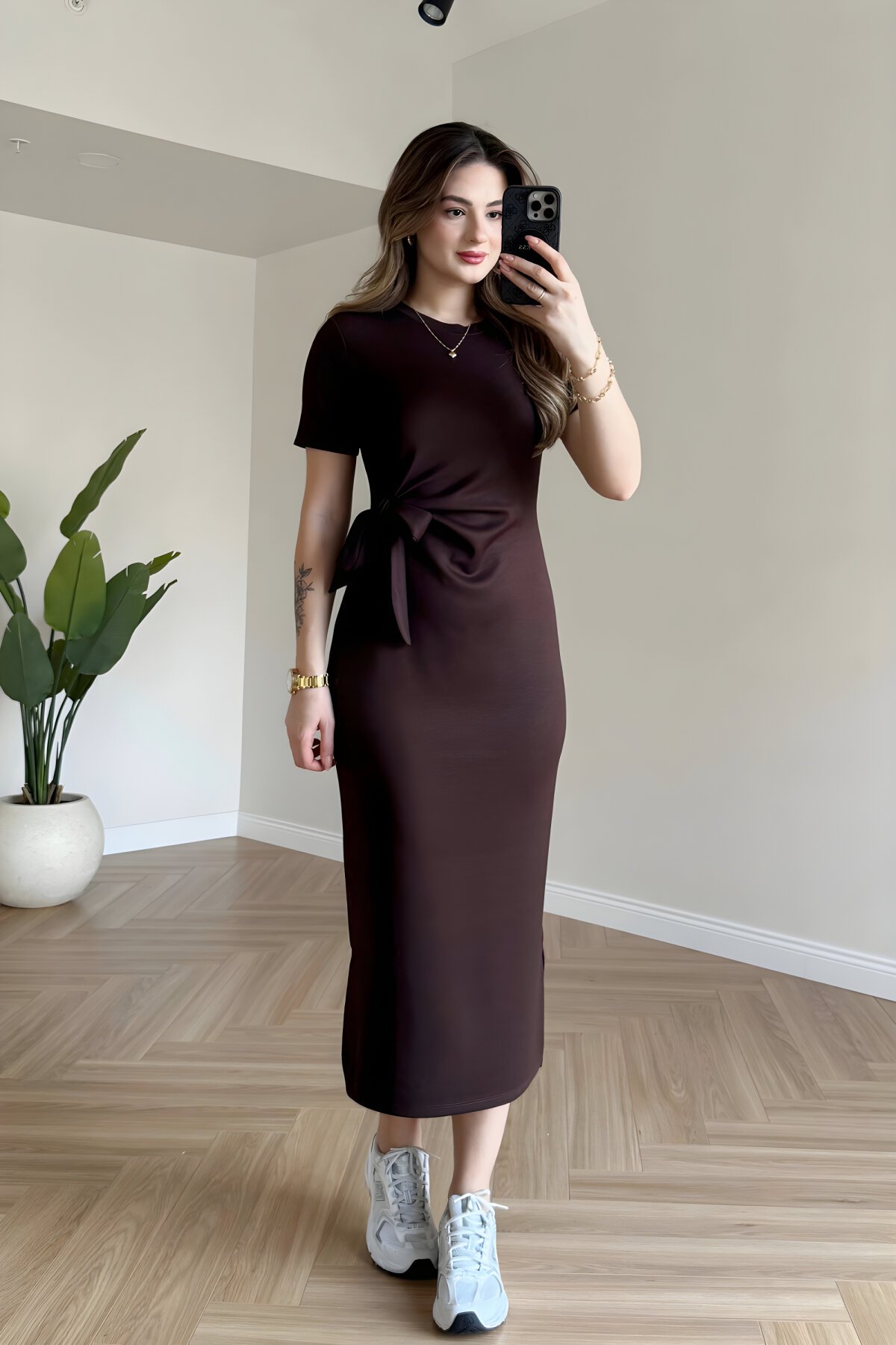 Kahverengi Kısa Kol Midi Yan Yırtmaçlı Modal Elbise - MOZENA