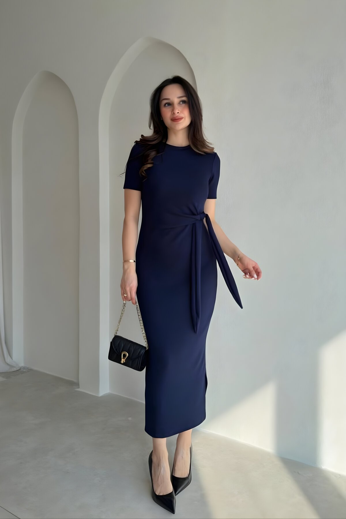 Lacivert Midi Bağlama Detaylı Yan Yırtmaçlı Modal Elbise - MOZENA