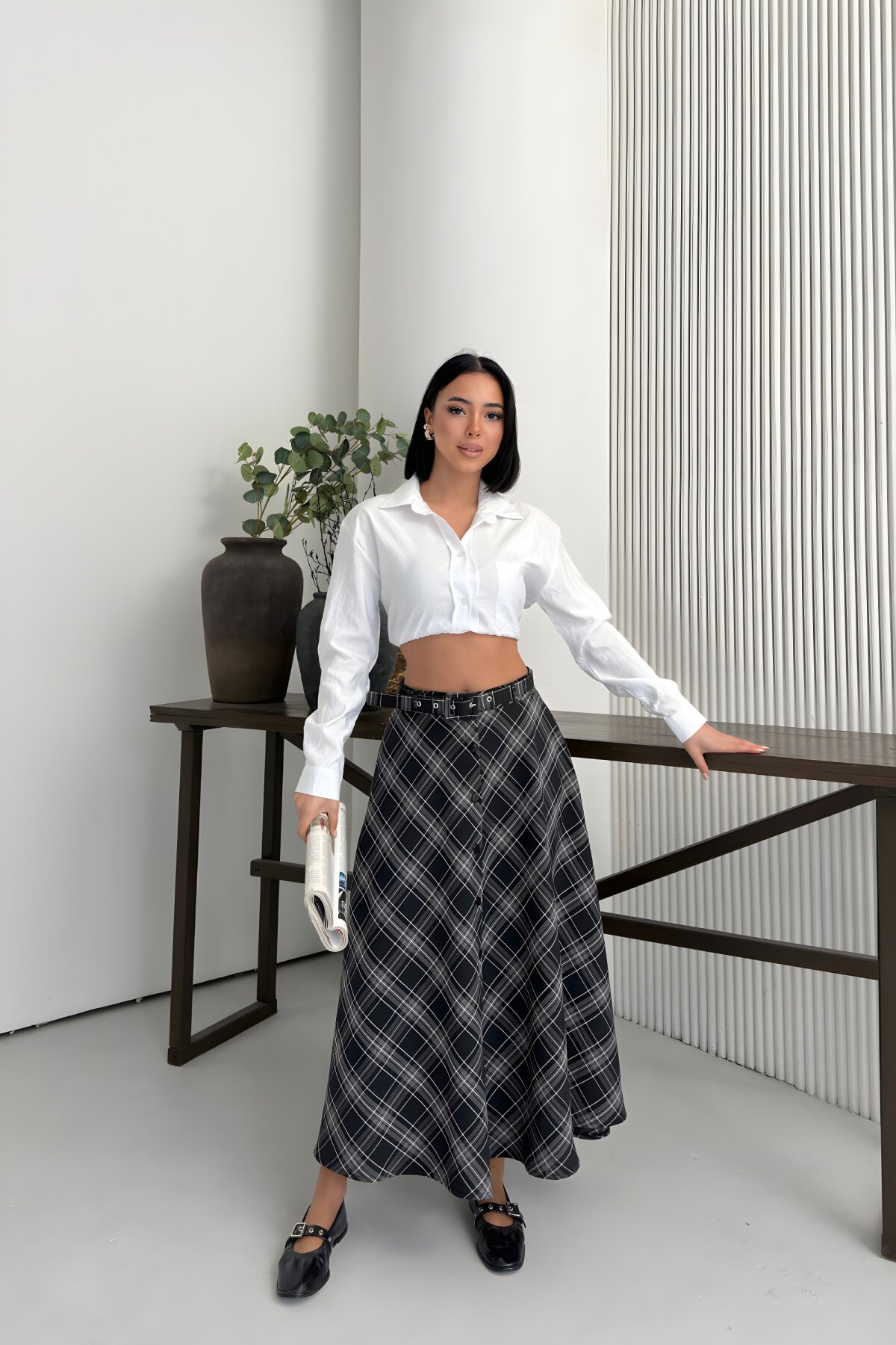 Long Plaid Slit Pocket Skirt - Black - MOZENA