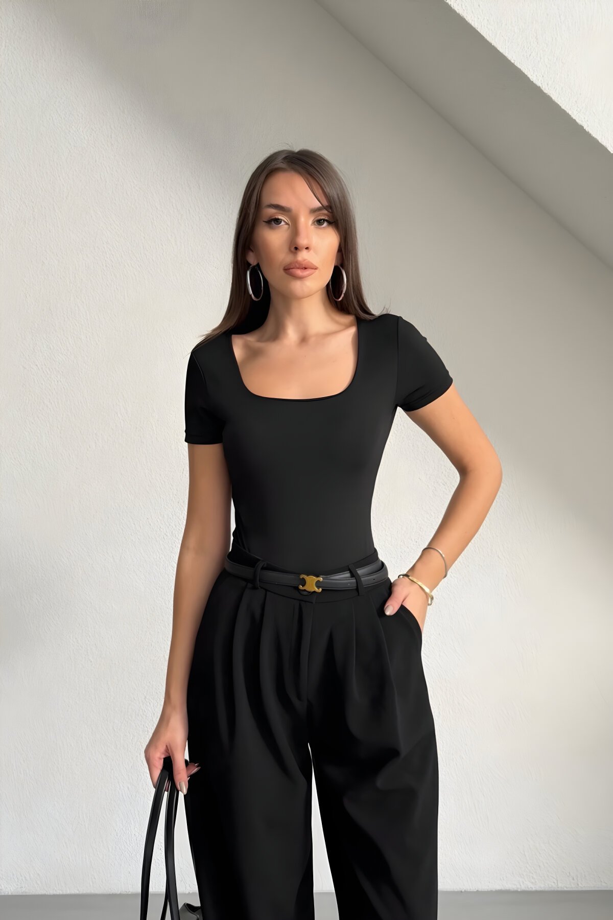 Short Sleeve Square Neck Bodysuit - Black - MOZENA
