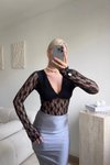 Siyah V Yaka Uzun Kollu Dantel Bodysuit