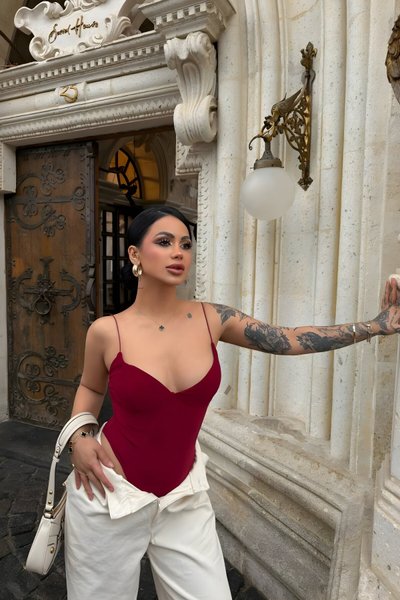 Basic Spaghetti Strap Bodysuit - Burgundy