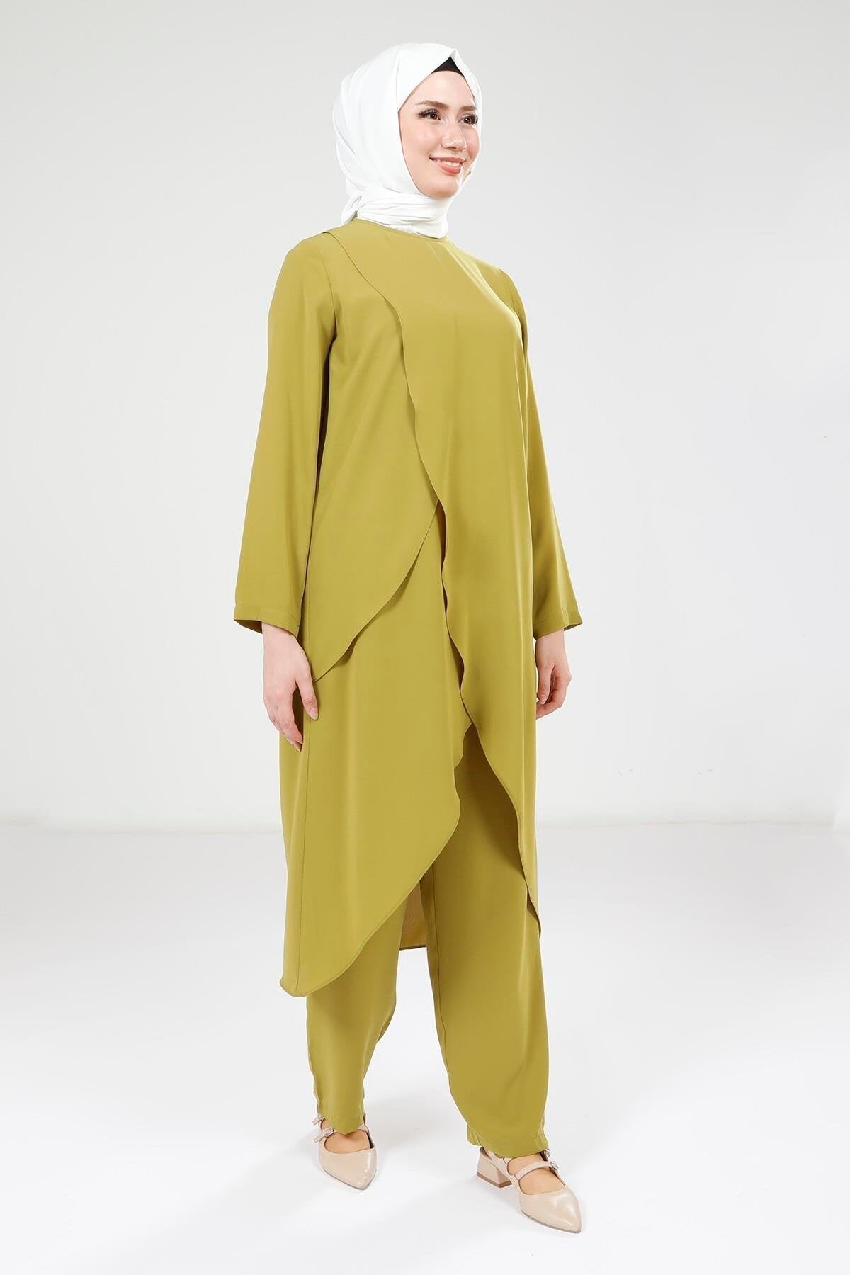 Two-Piece Modest Set - Oil Green - Beyza