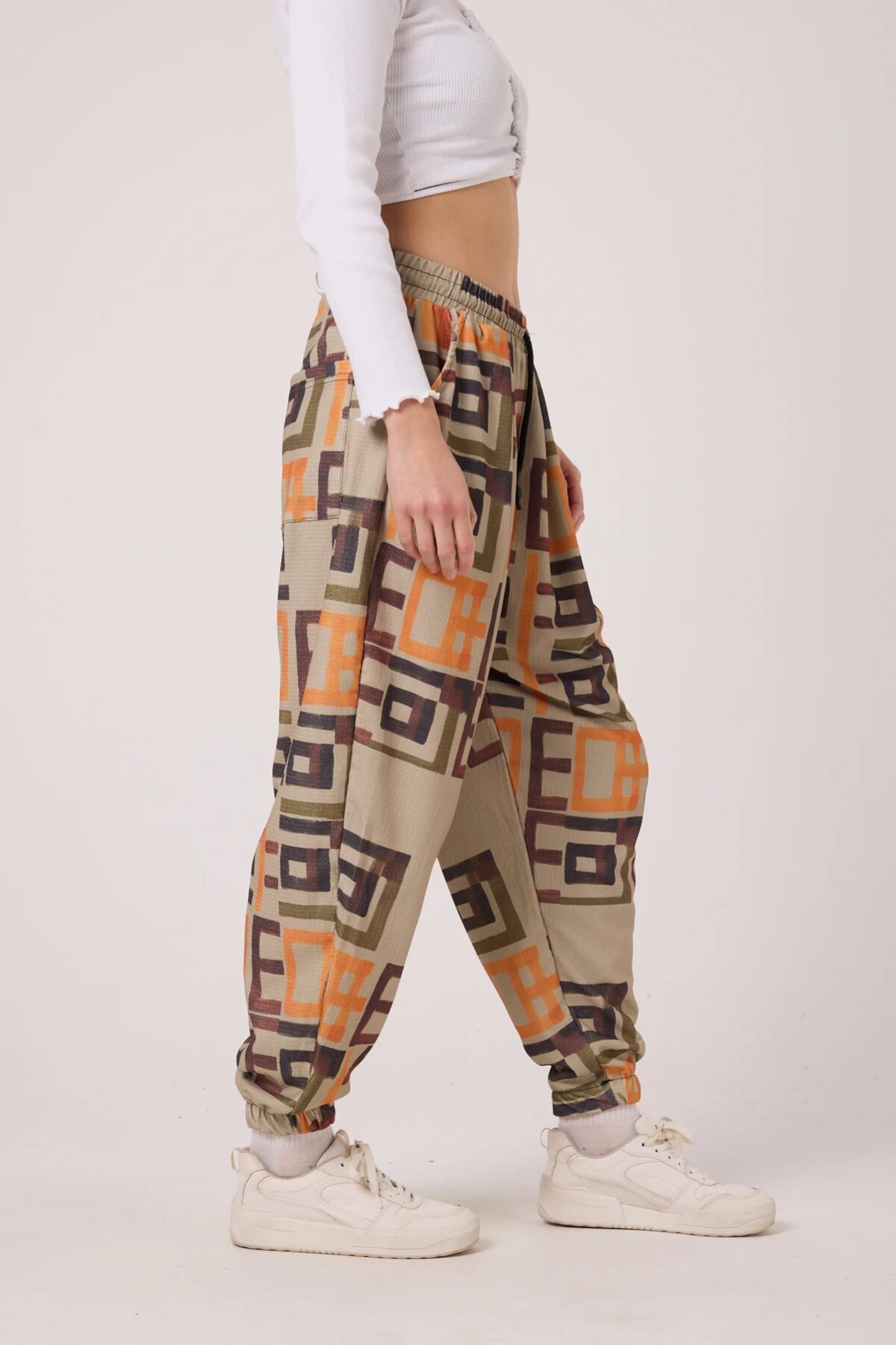 Sporty Harem Printed Crinkle Pants - Beige - MEXICO SUPERBLUE
