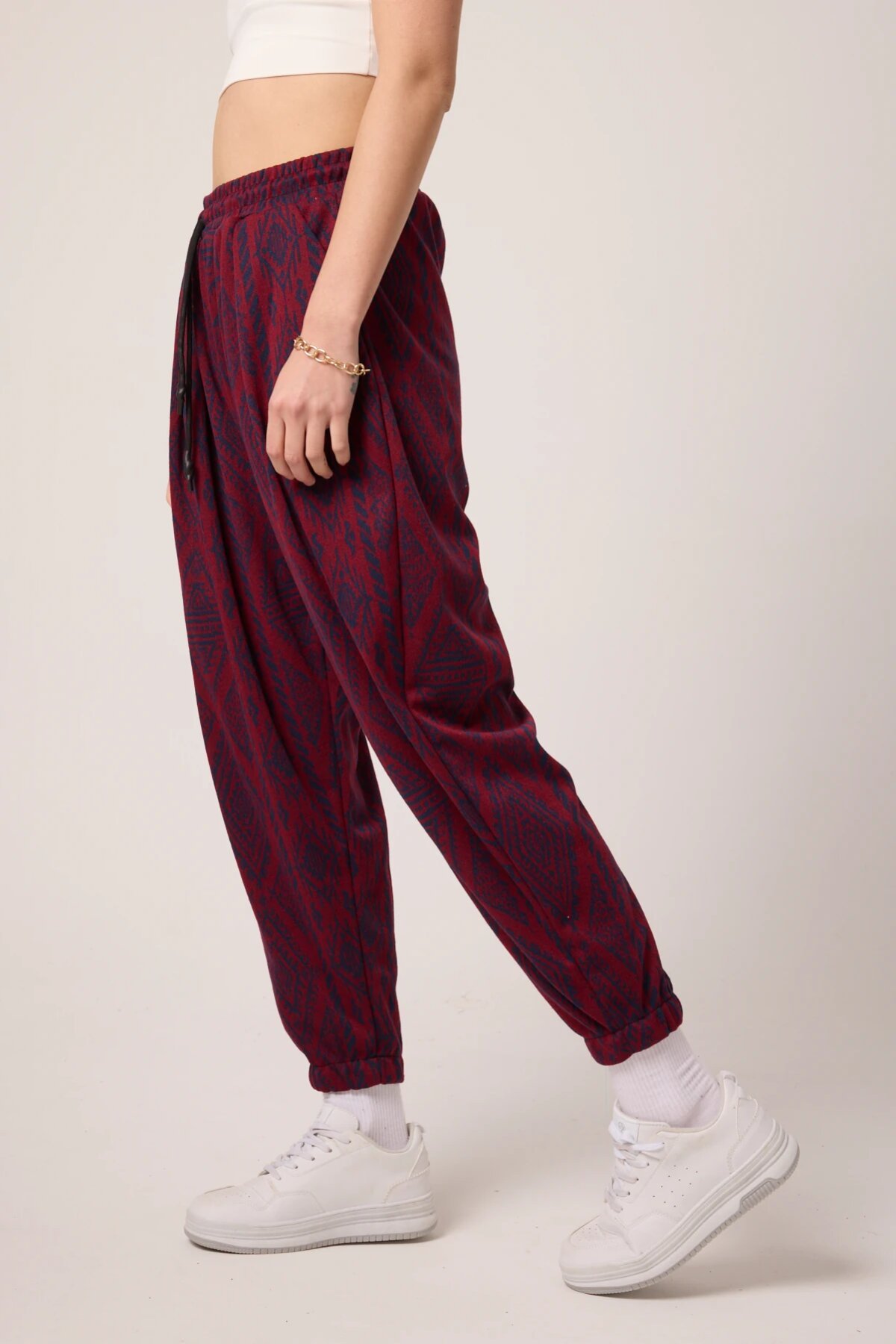 Sport Shalwar Jacquard Pants - Burgundy - MEXICO SUPERBLUE
