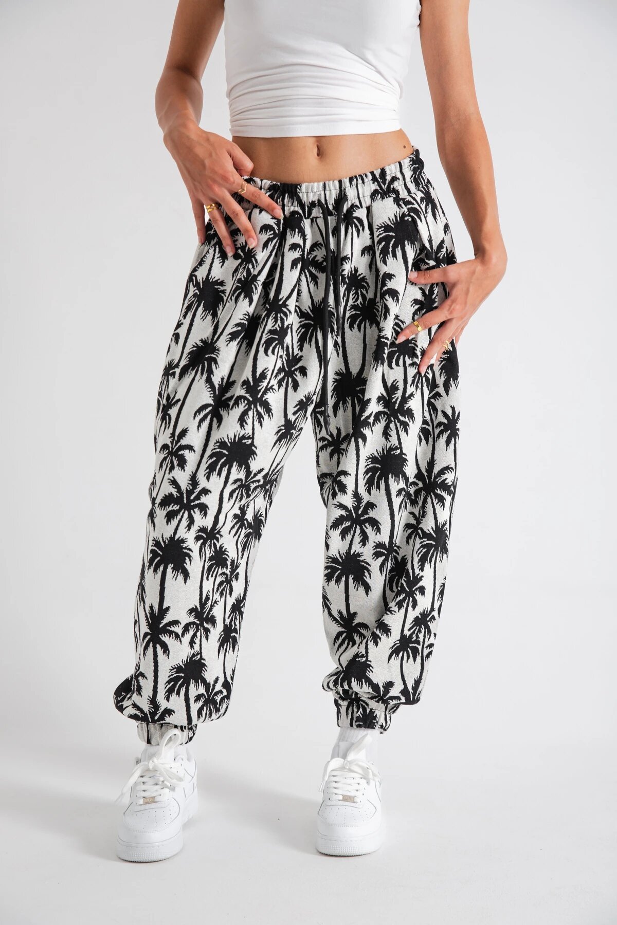 Shalwar Palm Print Pleated Pants - Ecru - MEXICO SUPERBLUE