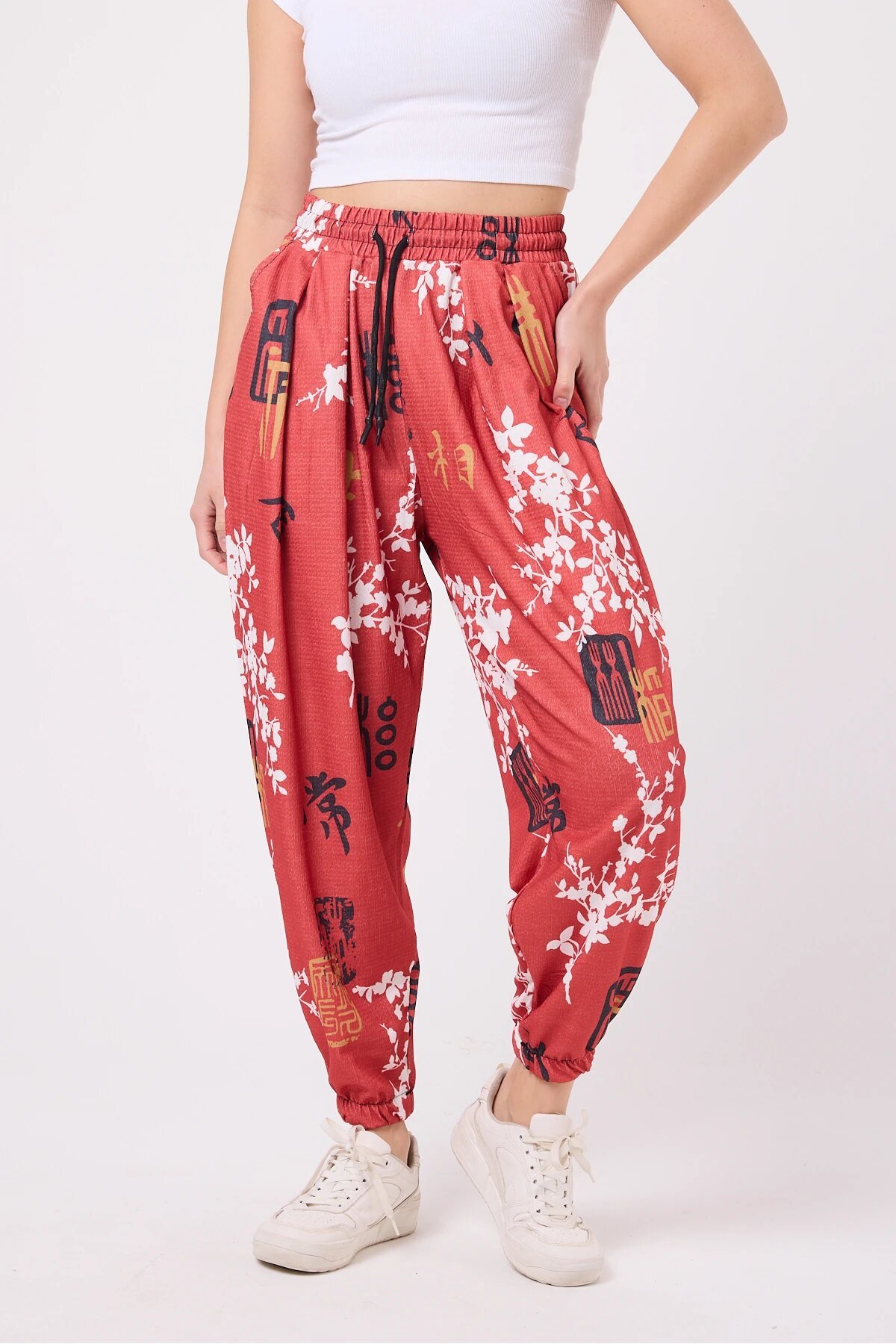 Salwar-Style Printed Crinkle Pants - Red - MEXICO SUPERBLUE