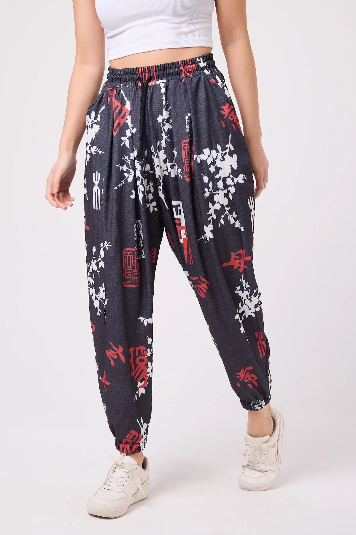 Sporty Shalwar Printed Crinkled Pants - Black - MEXICO SUPERBLUE