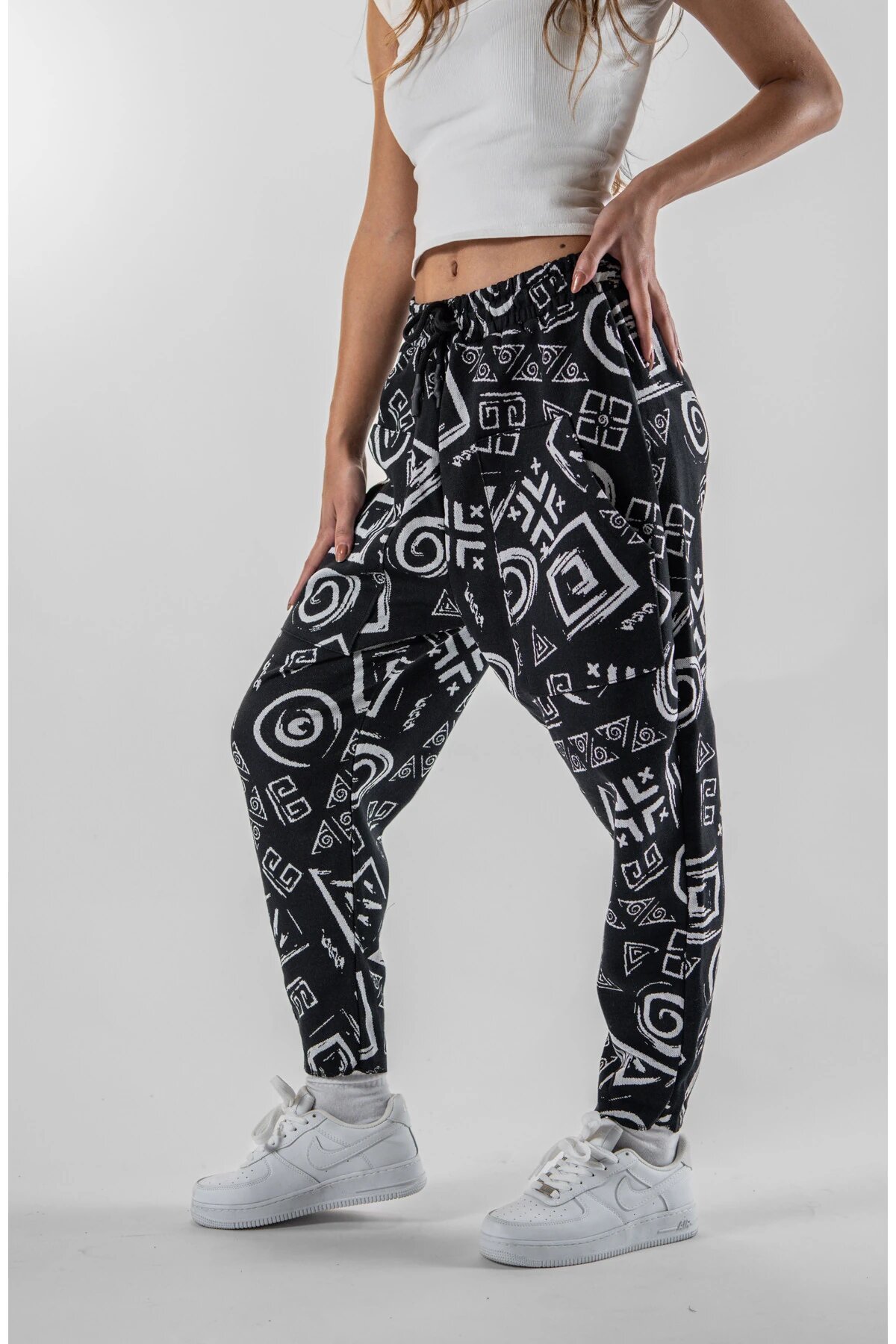 Baguette Geometric Jacquard Pants - Black - MEXICO SUPERBLUE