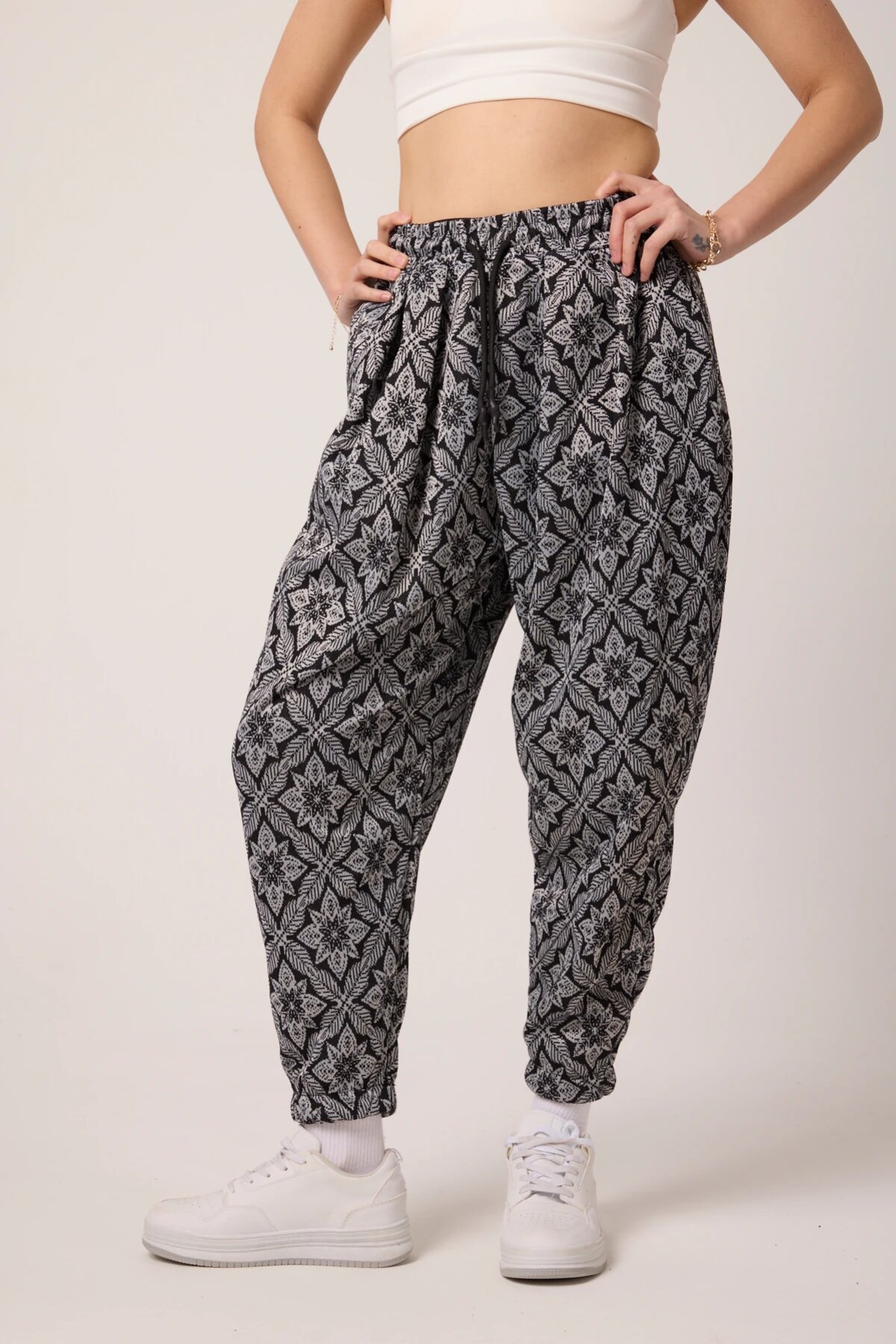 Sporty Shalwar Jacquard Pants - Black - MEXICO SUPERBLUE