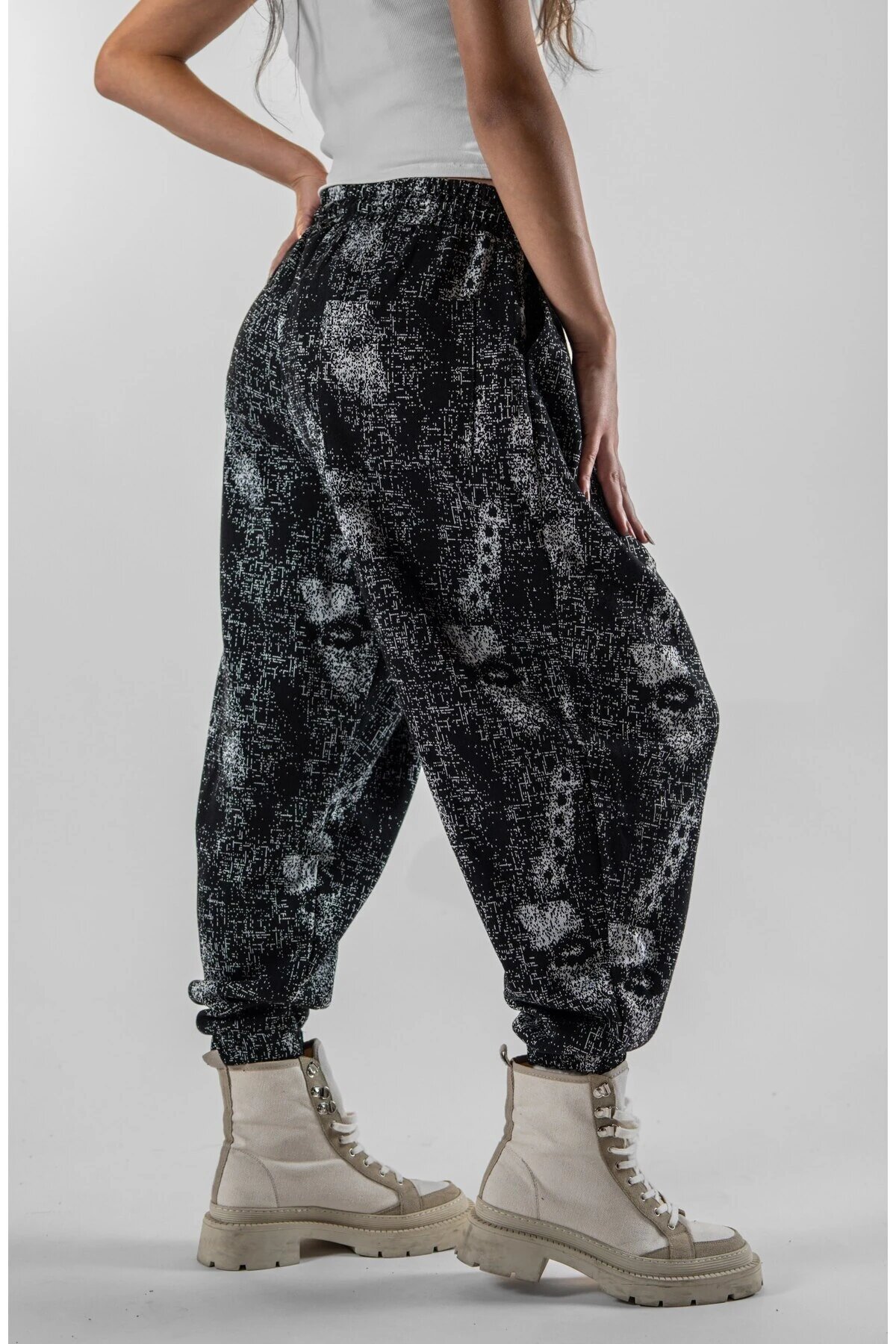 Harem Jacquard Pleated Pants - Black - MEXICO SUPERBLUE