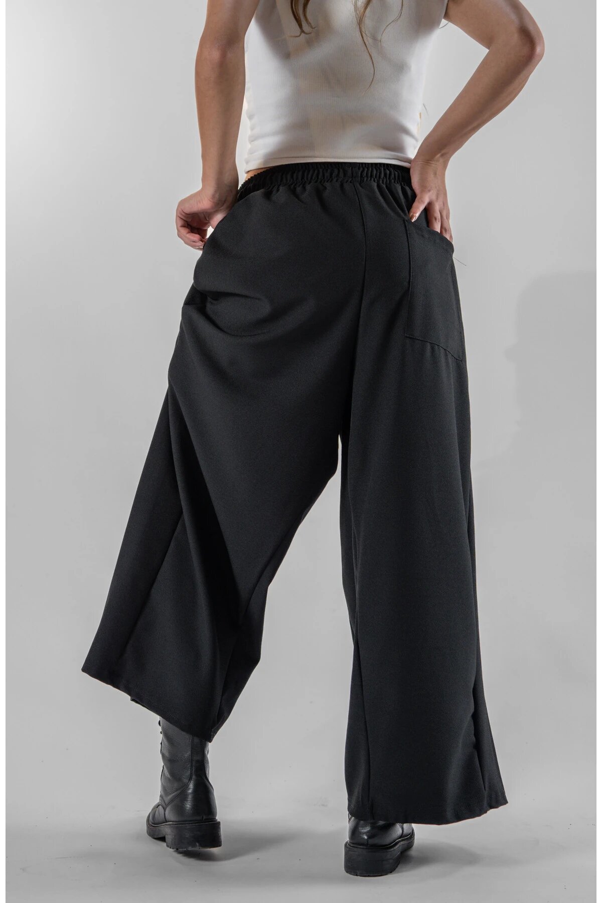 Samurai Design Pleated Pants - Black - MEXICO SUPERBLUE