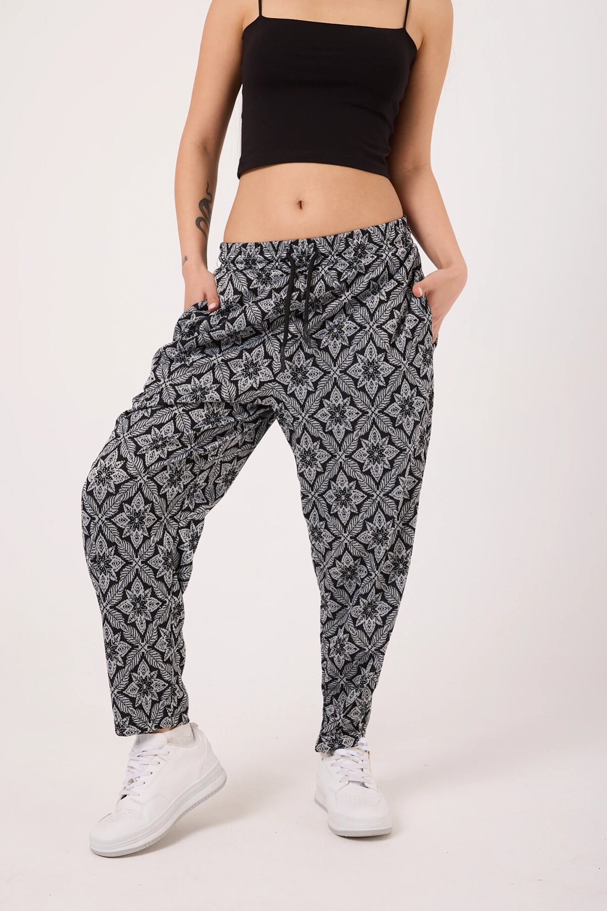 Sporty Harem Printed Pants - Green - MEXICO SUPERBLUE