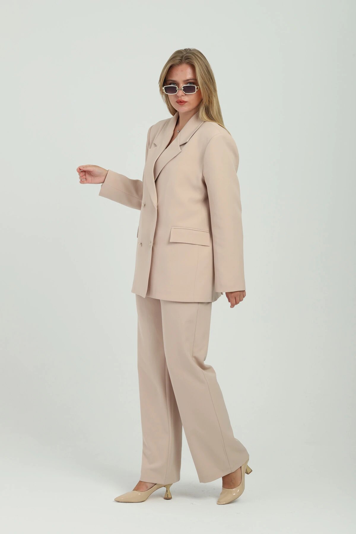 Double-Breasted Button-Detail Suit - Beige - Milamia