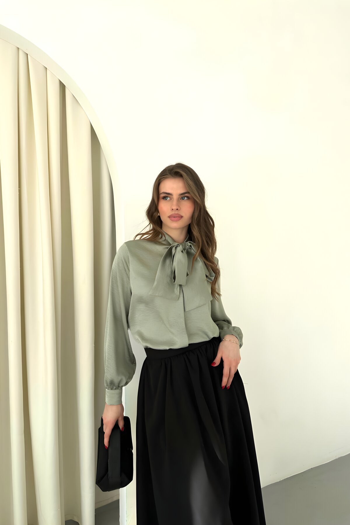 قميص كلاسيكي مينت سادة بفيونكة - Milamia