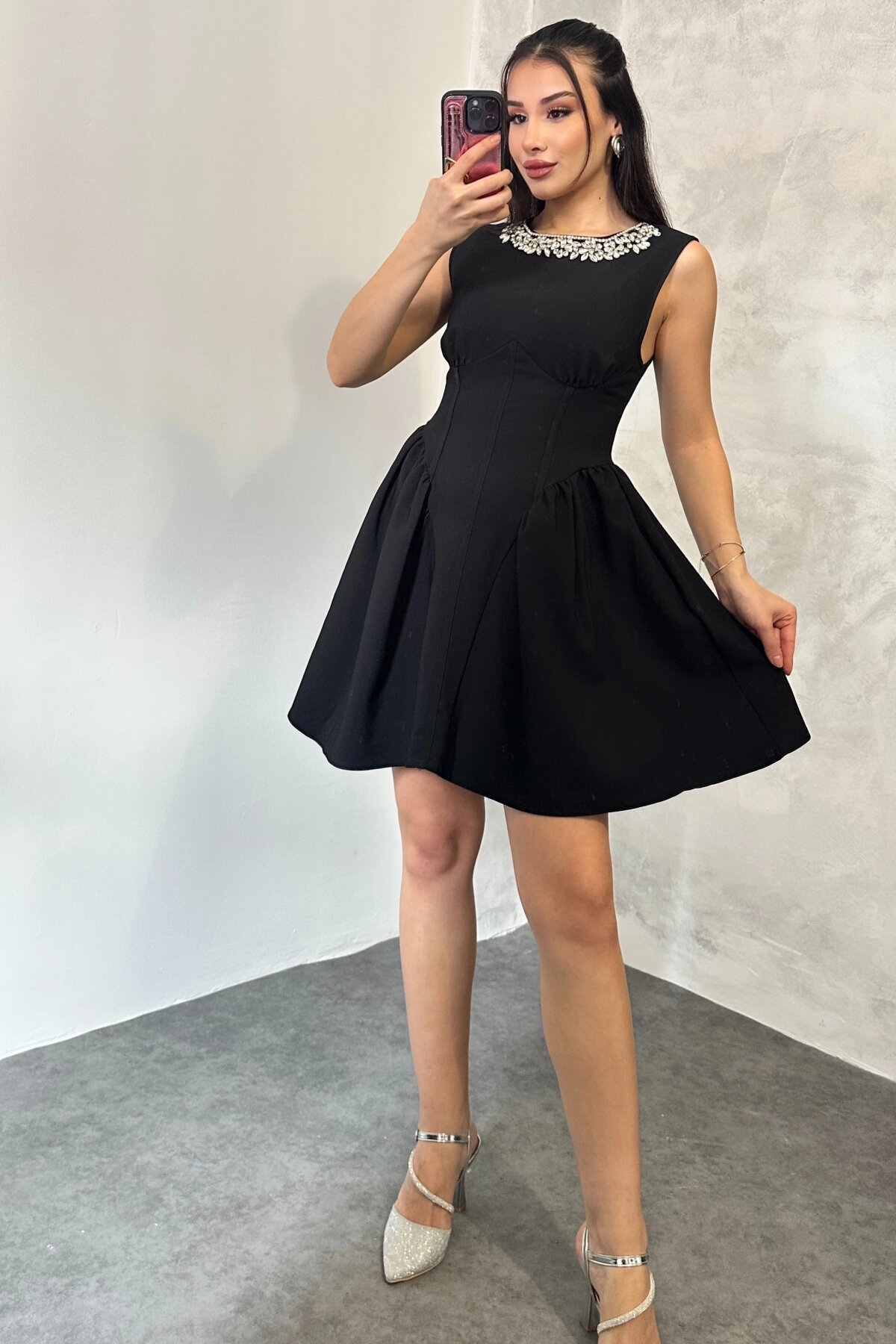 Mini Waist-Fitted Stone Necklace Dress - Black - Milamia