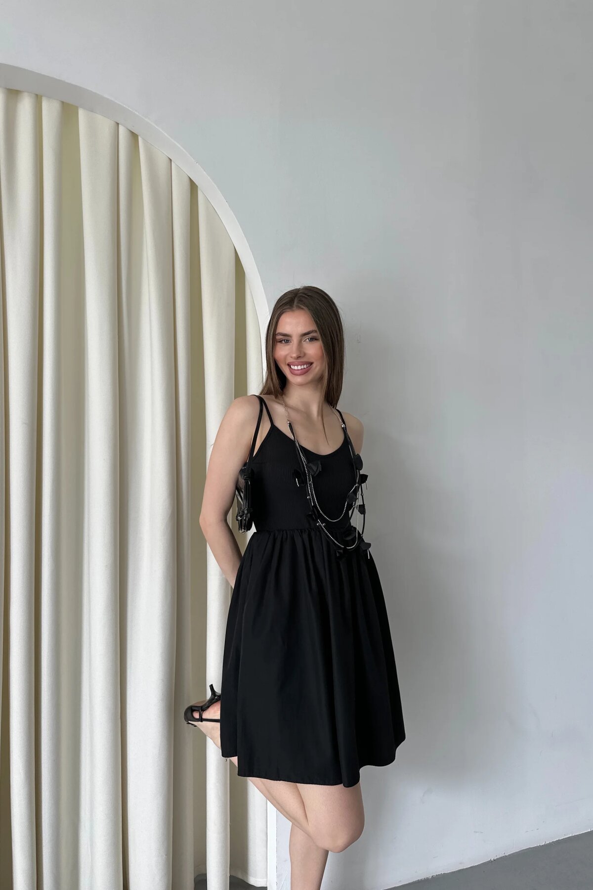Midi Strappy Summer Dress with Necklace - Black - Milamia