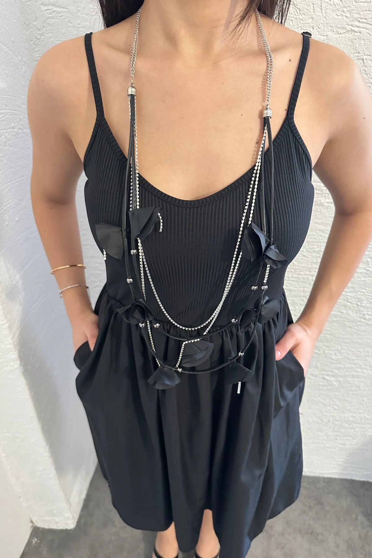 Midi Strappy Summer Dress with Necklace - Black - Milamia