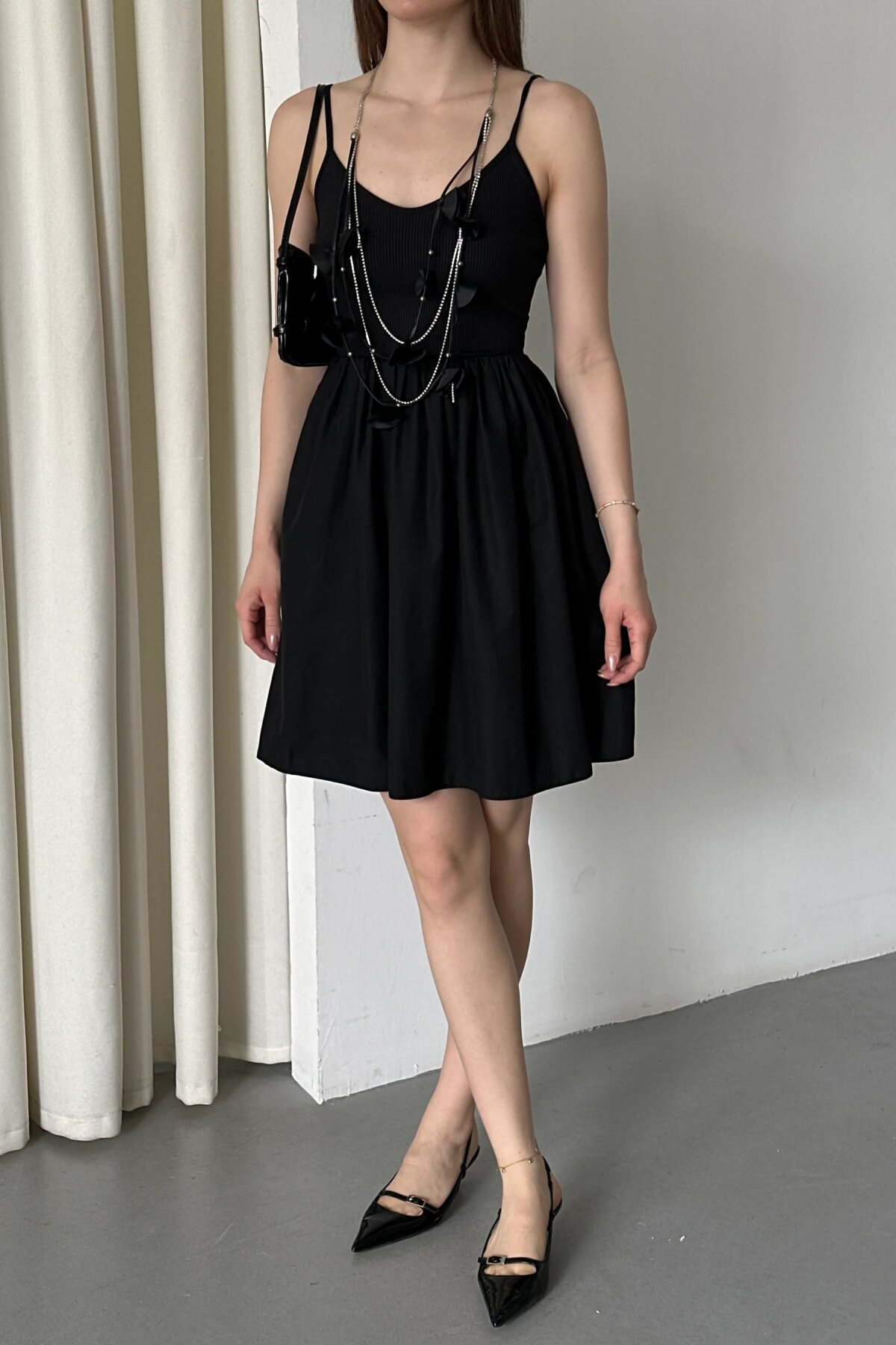 Midi Strappy Summer Dress with Necklace - Black - Milamia