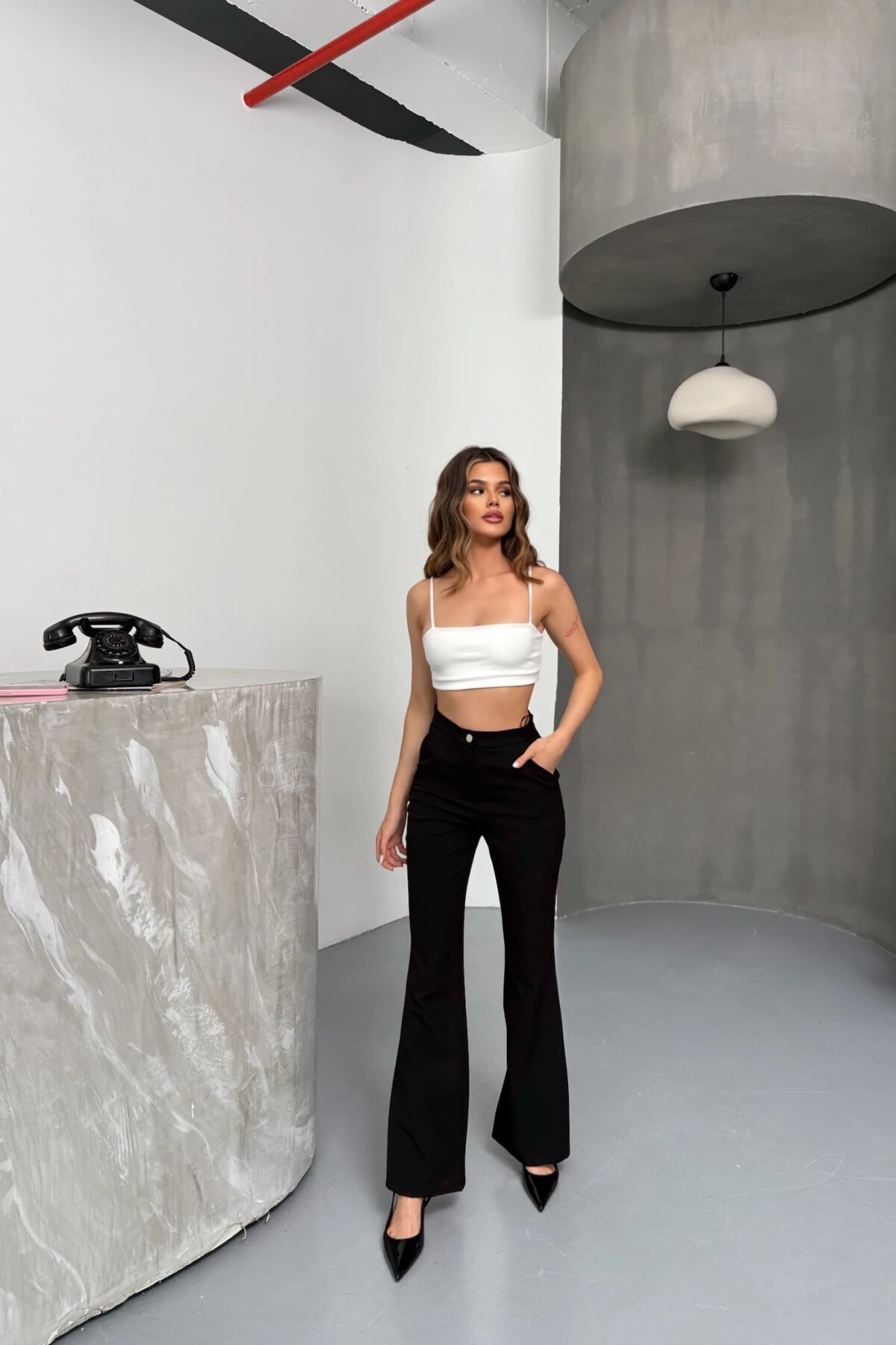 High-waist Wide-leg Pants - Black - Milamia