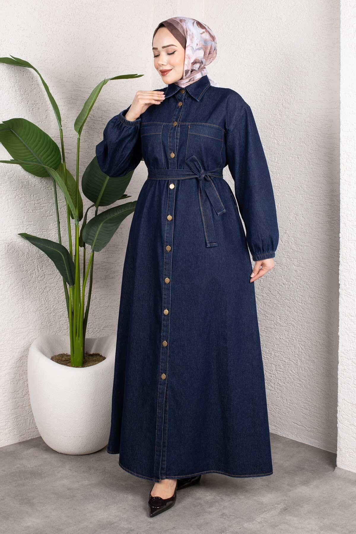 Koyu Mavi Gömlek Yaka Kemerli Denim Tesettür Takım - Misskayle