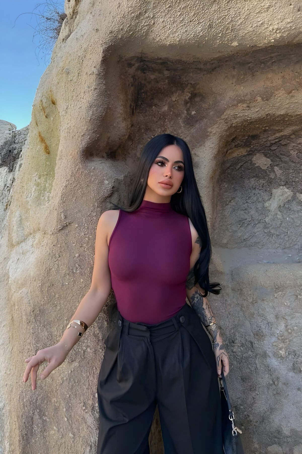 Basic Turtleneck Sleeveless Blouse - Burgundy - MOZENA