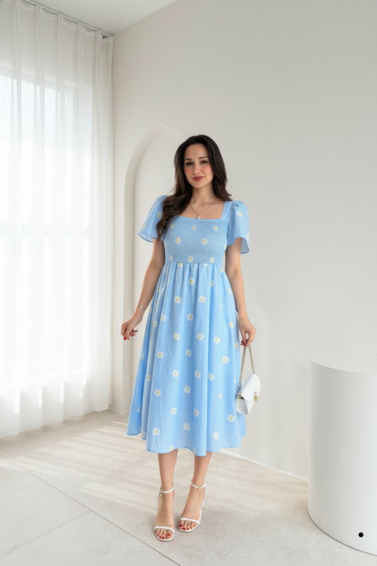 Mavi Papatya Desenli Midi Gipeli Kare Yaka Elbise - MOZENA