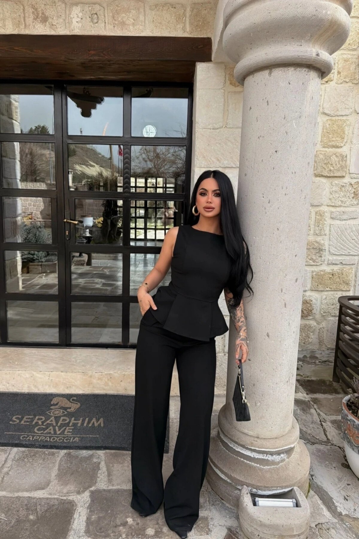 Waist-Fitted Sleeveless Set - Black - MOZENA