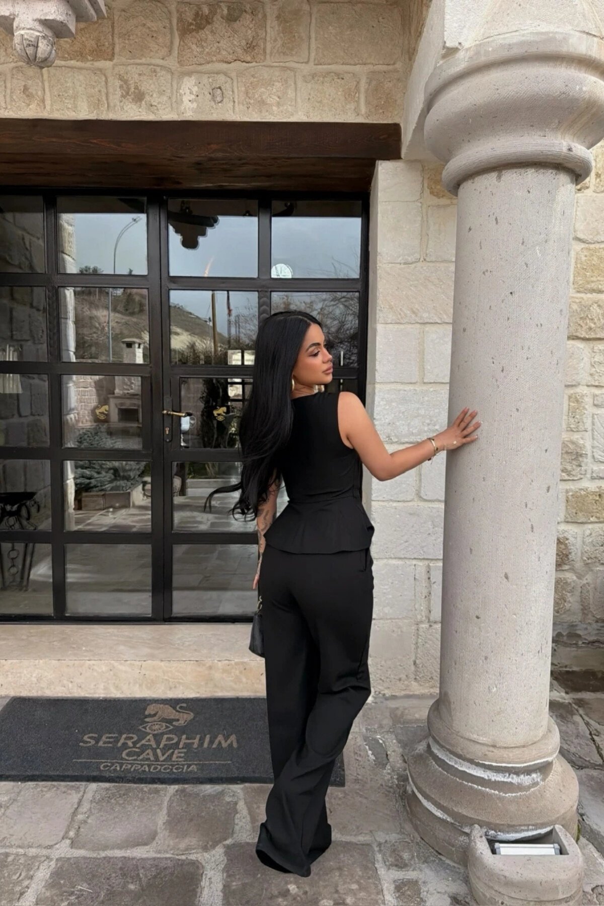 Waist-Fitted Sleeveless Set - Black - MOZENA