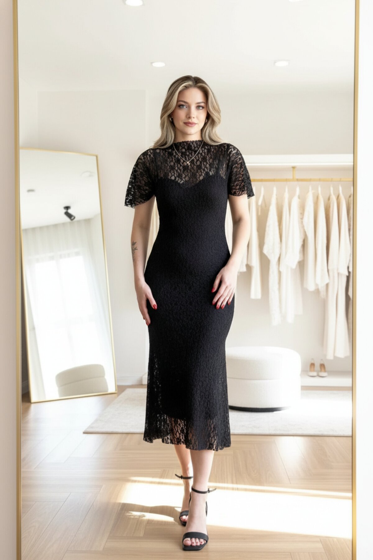 Siyah Dantel Midi İç Astarlı Elbise - MOZENA