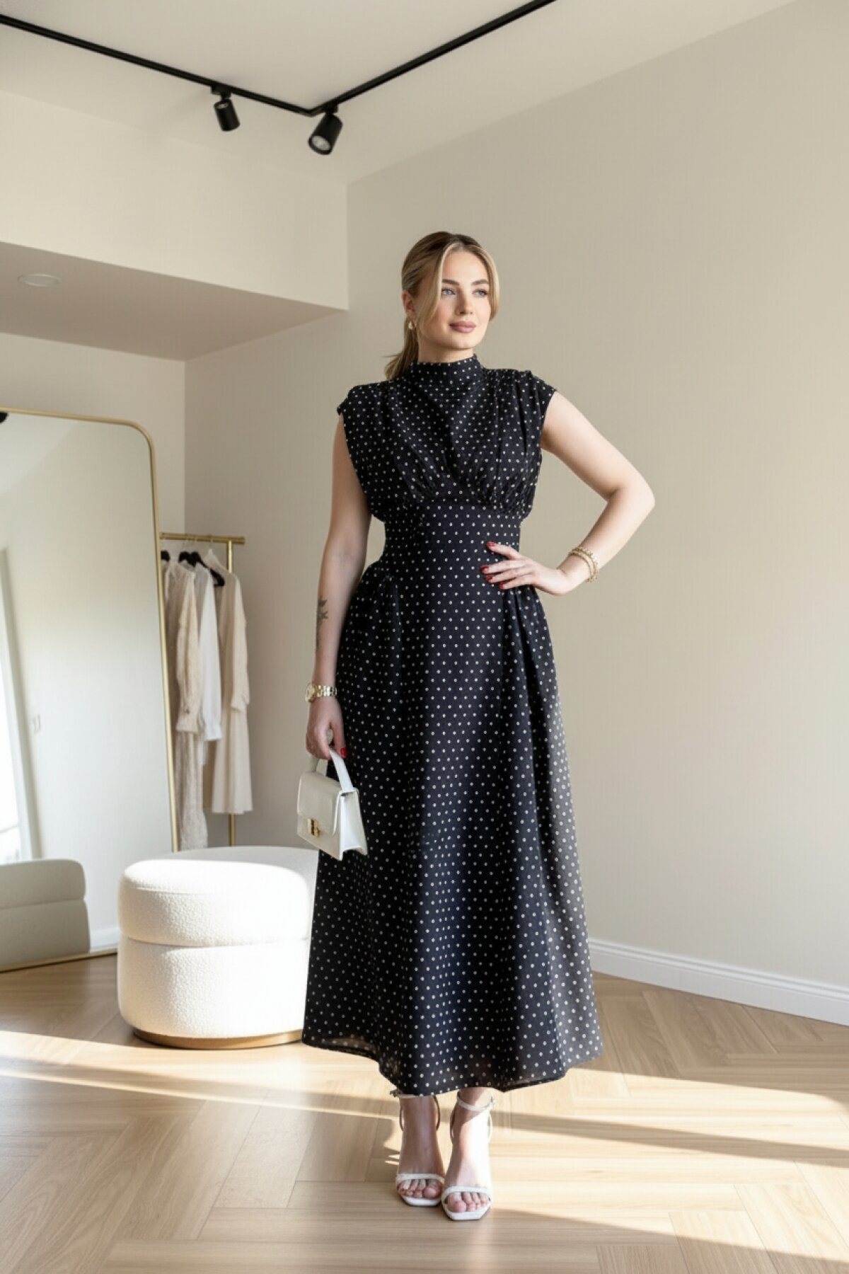 Siyah Puantiye Desenli Uzun Belden Oturtma Detaylı Elbise - MOZENA