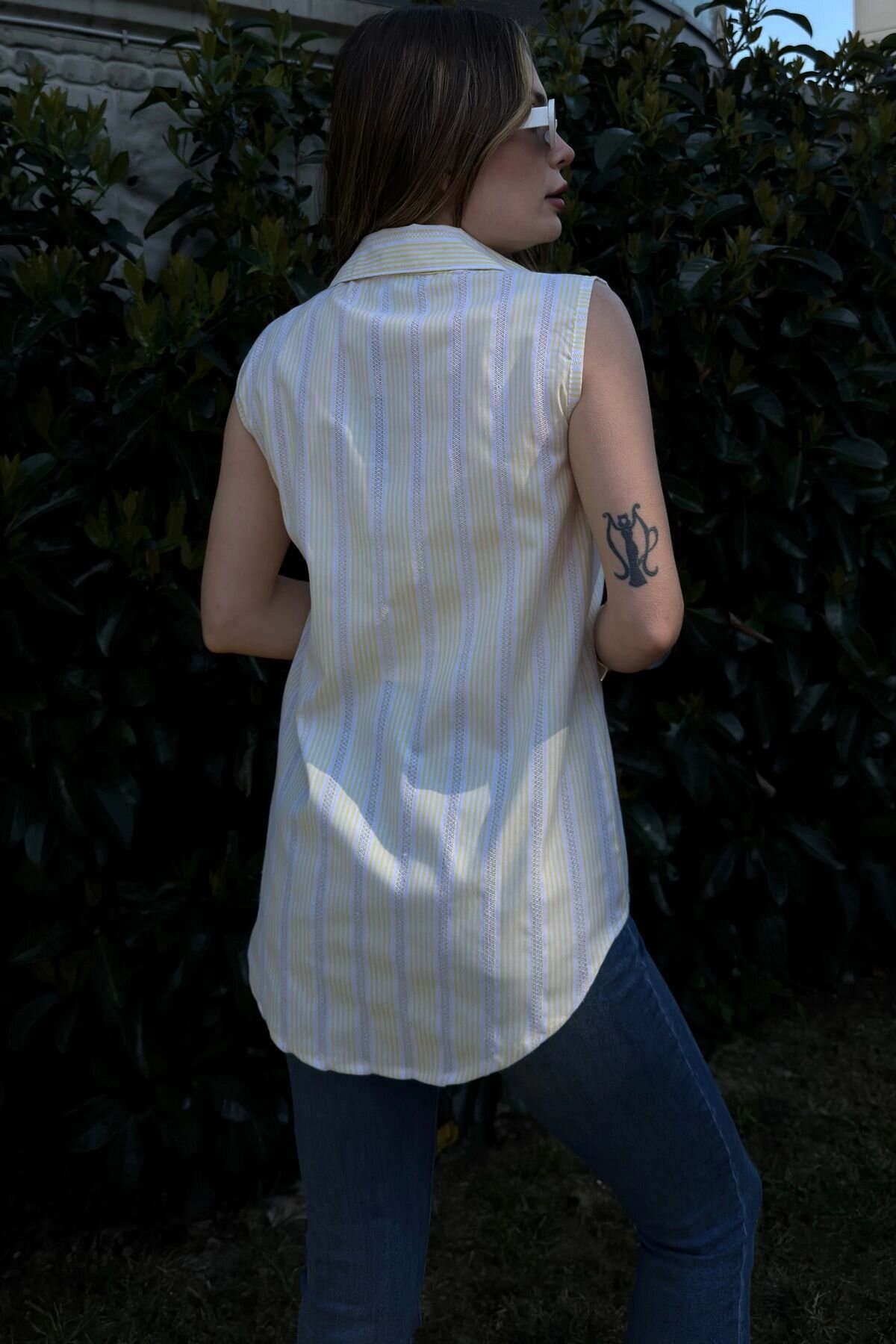 Sleeveless Pastel Striped Broderie Anglaise Placket Blouse - Yellow - Pasaklı Giyim