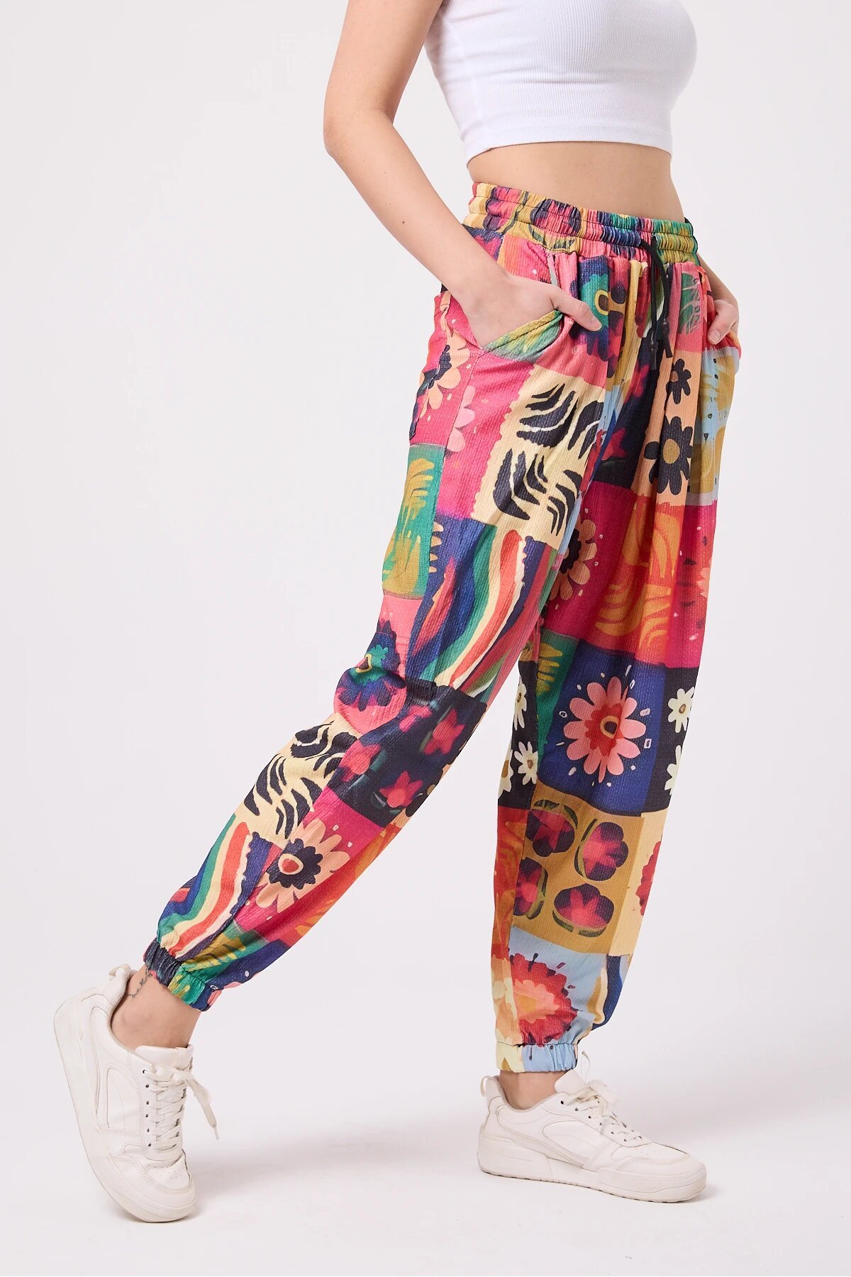 Sporty Baggy Printed Crinkle Pants - Multi-colored - Superbluemexico