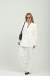 Beyaz Kruvaze Düğme Detaylı Takım