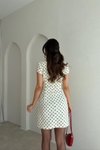Beyaz Puantiyeli Mini U Yaka Boyun Fularlı Elbise