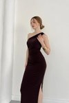 Kahverengi Midi Tek Omuzlu Drape Detaylı Abiye Elbise