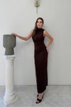 Kahverengi Uzun Sıfır Kol Drape Detaylı Yırtmaçlı Elbise